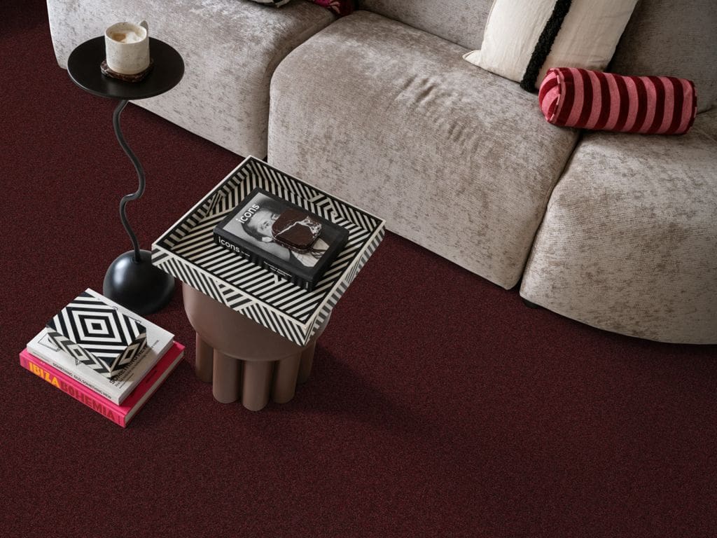 Alaska donkerrood 1001 | 400 cm