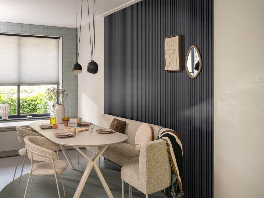 Silentlines lattenwand zwart eiken