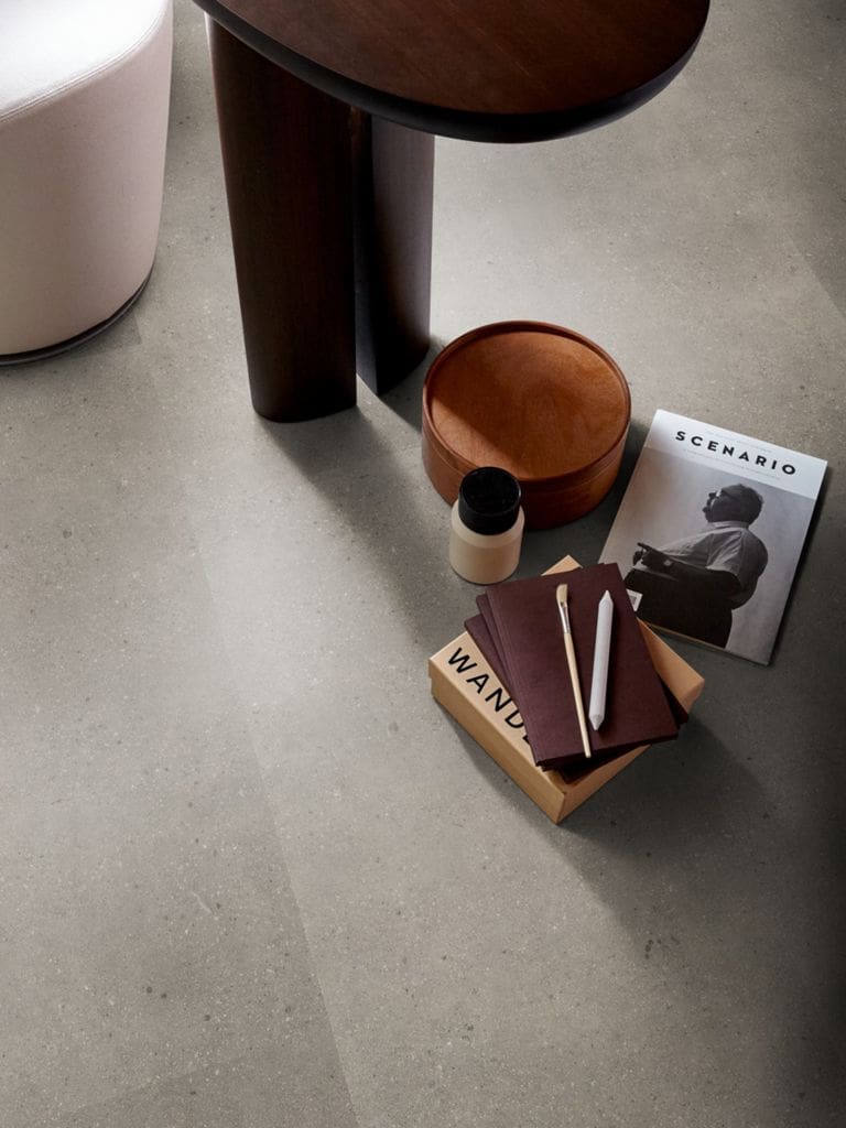 Composite click SRC warm grey