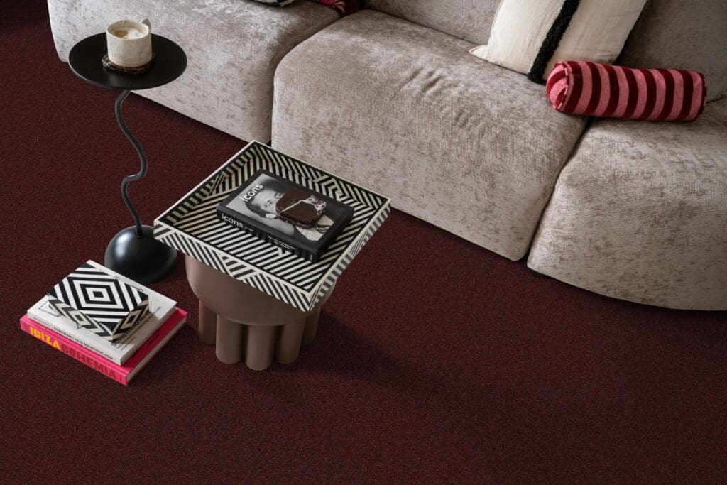 Alaska donkerrood 1001 | 400 cm