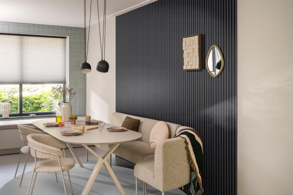 Silentlines lattenwand zwart eiken