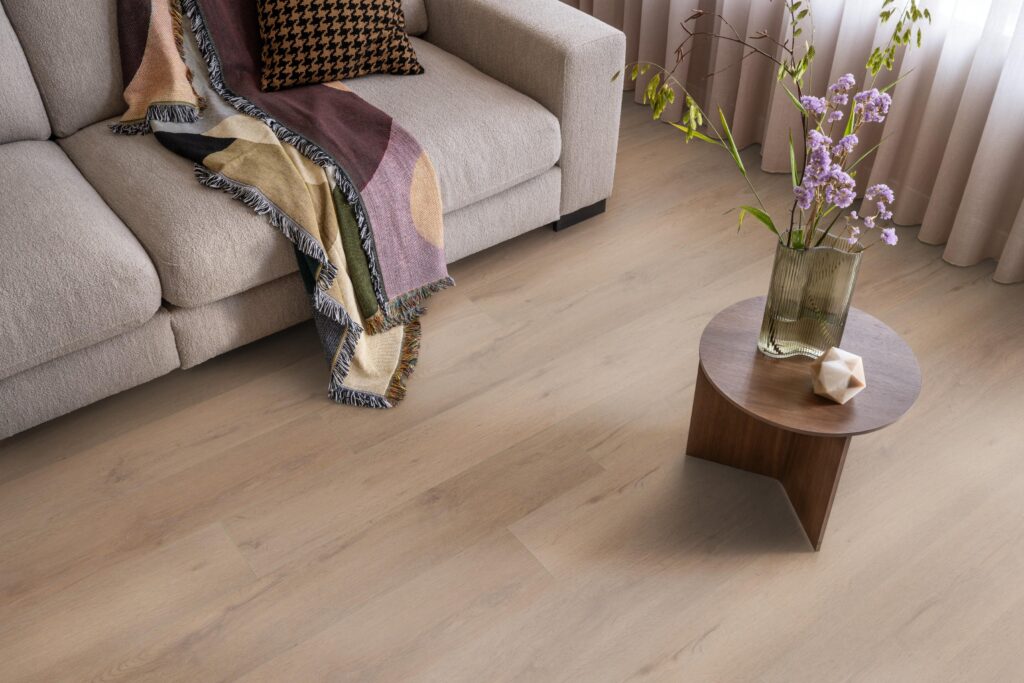 Livera zandbruin eiken