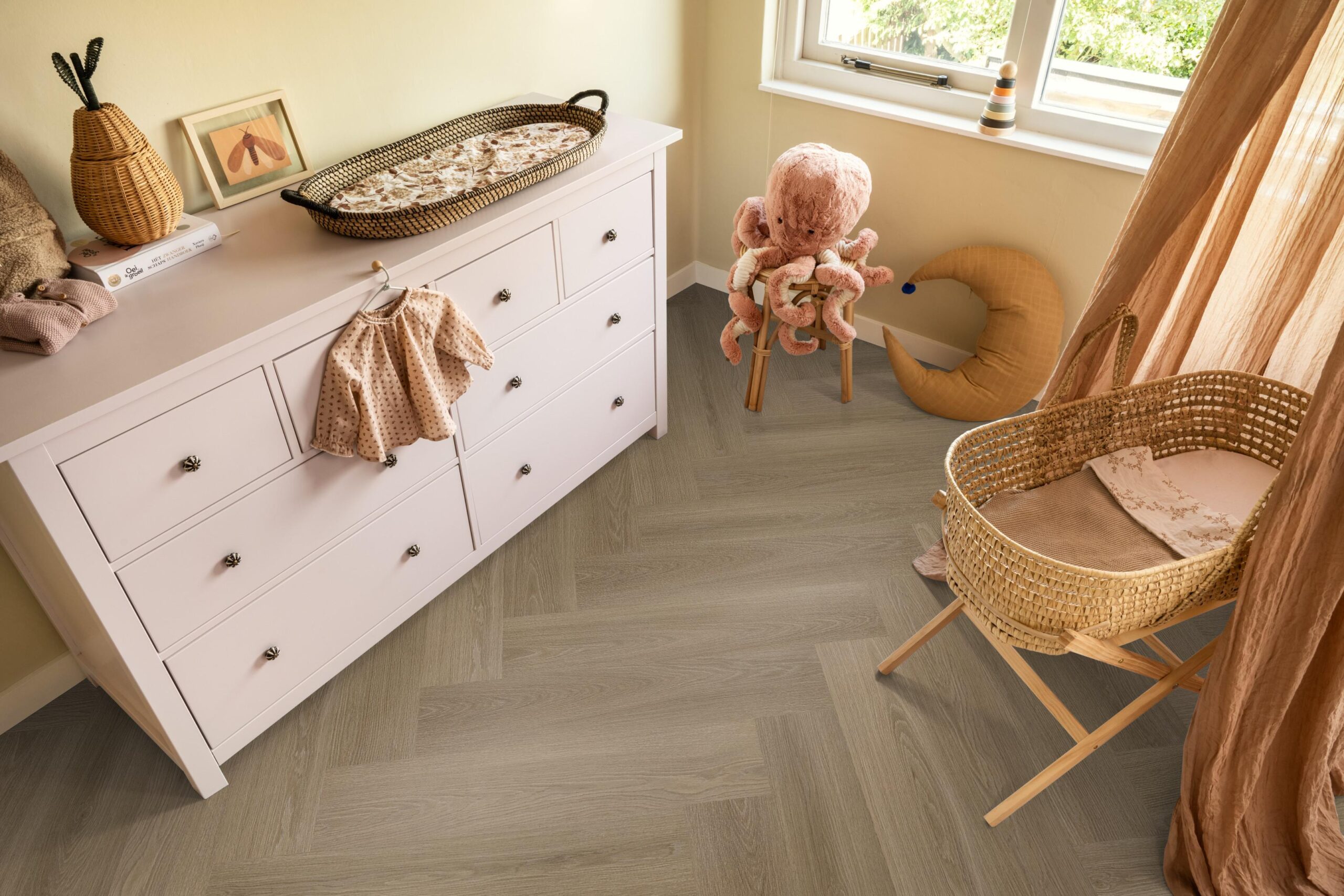 Spigato xl Soleno visgraat click SRC dark oak